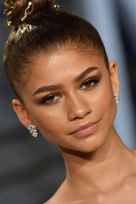 does zendaya have a lazy eye